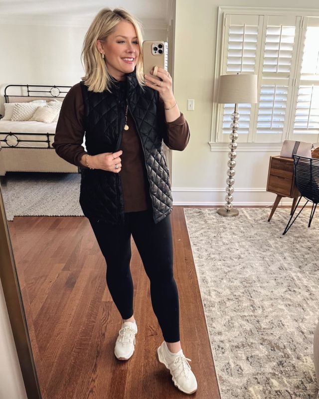 The best outfit is one that comes together easily! And nothing is easier than wearing black 😅 I wear black all year, but I find it creeps into my daily look in one way or another during winter. All these looks are linked up on @shop.ltk , and a handful of the items I’m wearing are on sale too!